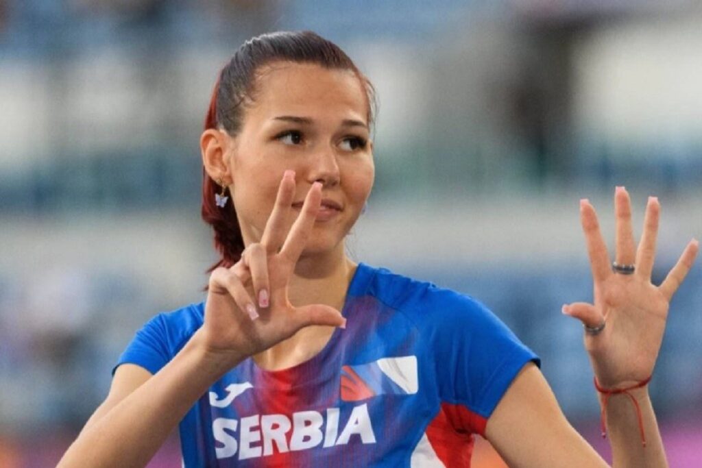 Angelina Topić nominovana za "Zvezdu u usponu"!