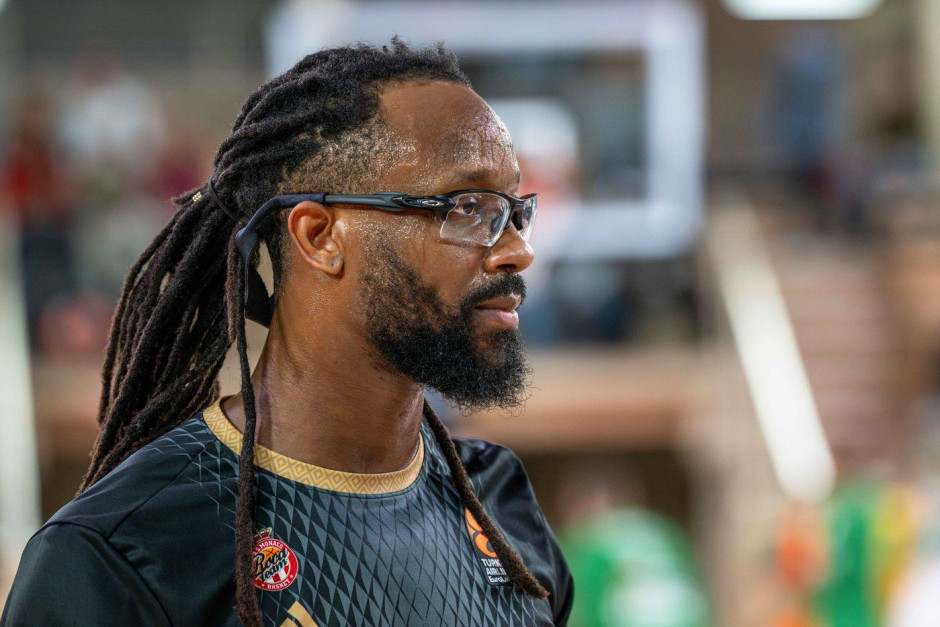 Janis Sferopulos dobija Džona Brauna kao pojačanje! Janis Sferopulos dobija Džona Brauna kao pojačanje!