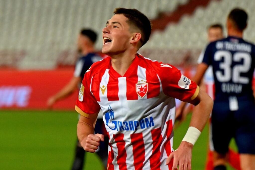 Jedan klub digao ruke od Maksimovića! Pogledajte koji!