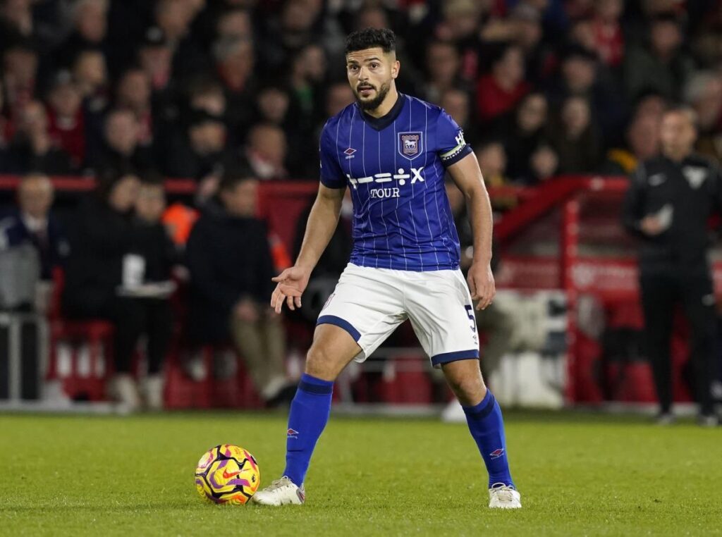 Kapiten Ipsviča odbio traku duginih boja: Lična uverenja ispred pravila Premijer lige!