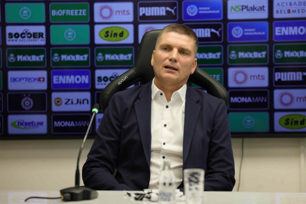 Srđan Blagojević poveo je crno-bele na petnaestodnevne pripreme u Anatilju!