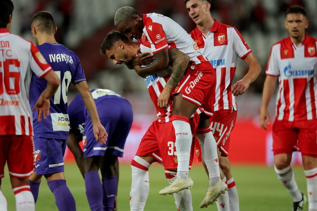 Zvezda u Poljskoj ili na Islandu!