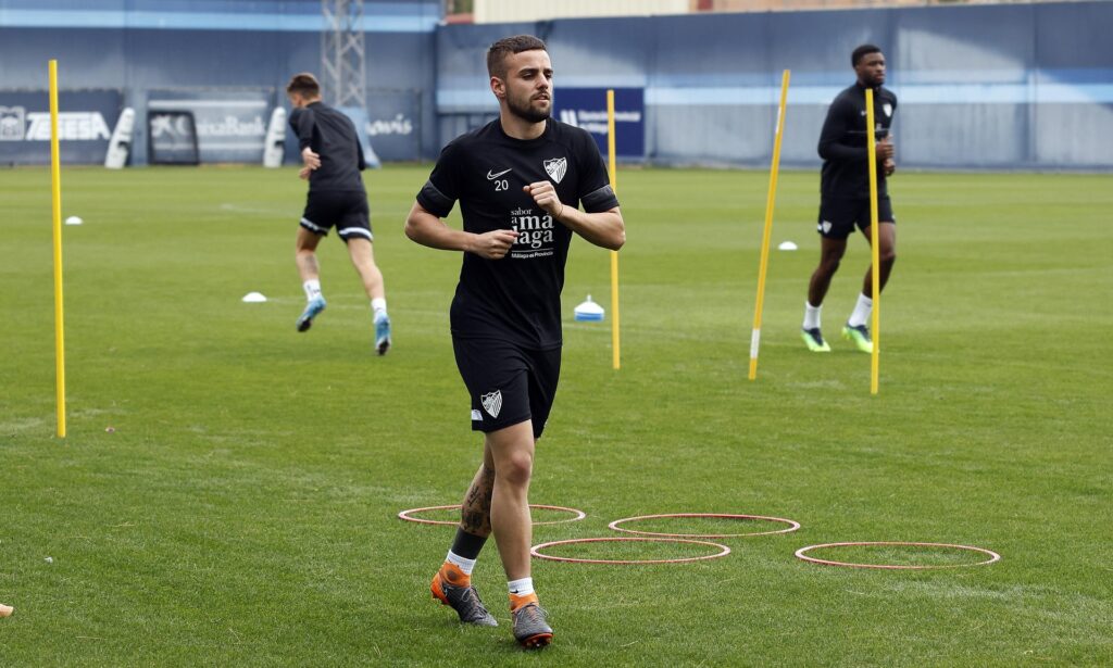 Desni bek iz Španije stigao u IMT!