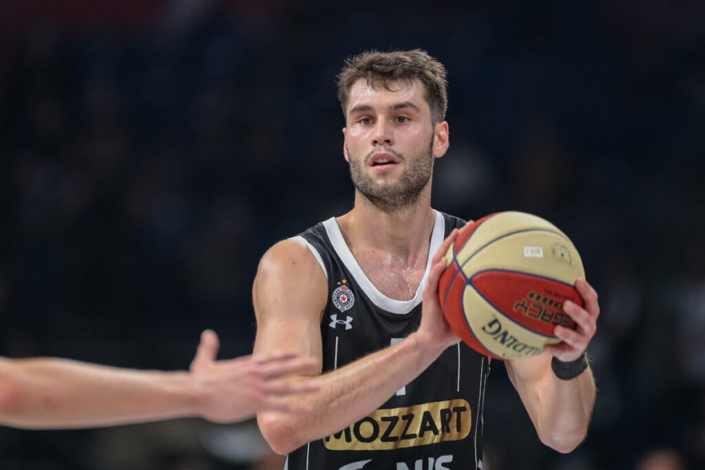 Problem za Partizan pred Dubai!
