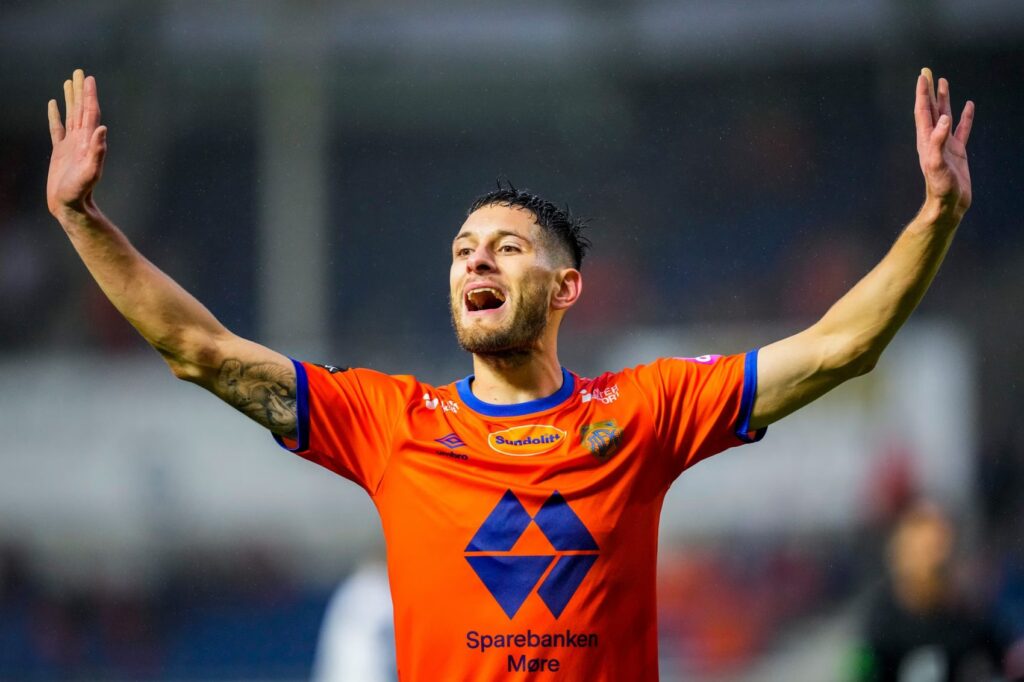 Novo lice na treninzima Crvene zvezde: Bivši fudbaler Rome i brojnih italijanskih timova se pridružio ekipi Petar Golubović