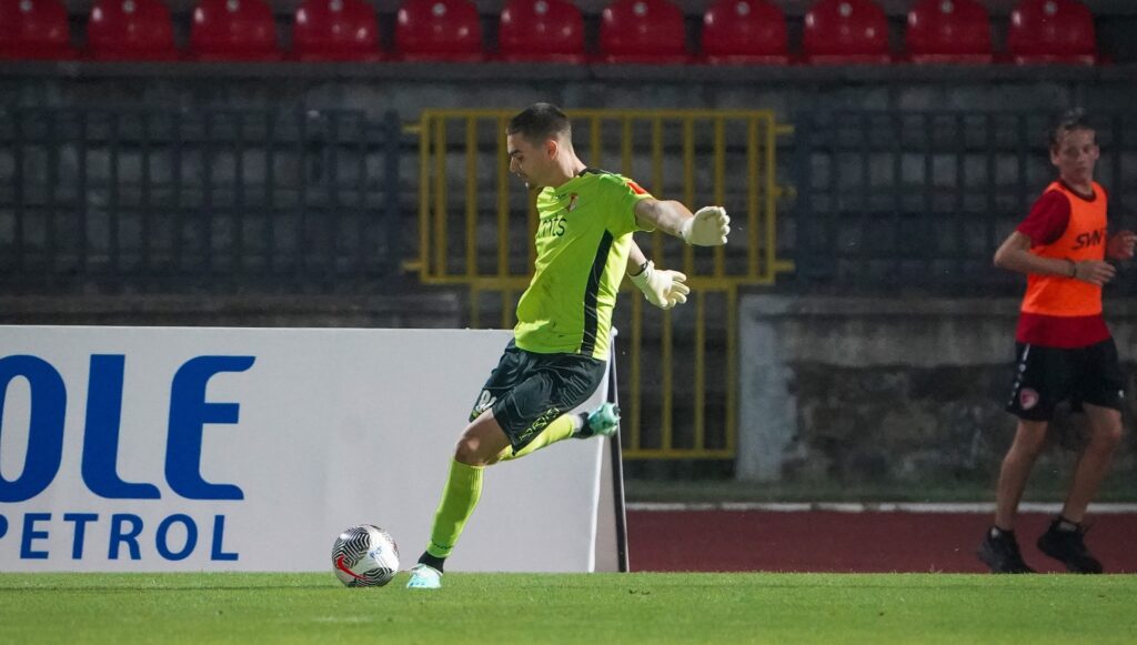 Crvena zvezda pronašla golmana koji će naslediti Mateusa, evo o kome je reč (FOTO + VIDEO) Lazar Balević