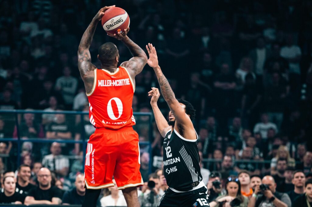 KK Crvena zvezda prelomila i donela važnu odluku: Vidimo se u našoj kući (FOTO) KK Crvena zvezda