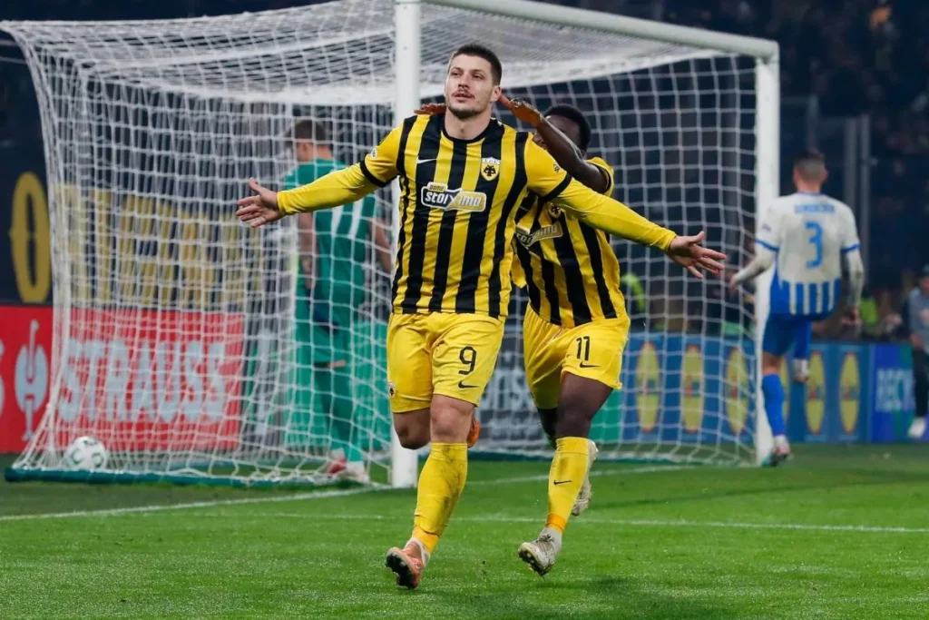 Luka Jović ponovo na ceni: Velikan želi Srbina na leto, novi veliki transfer na pomolu? Luka Jović